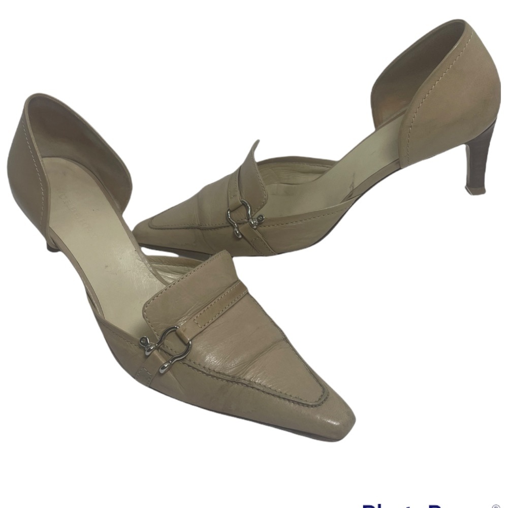 Burberry Taupe Leather Cut-Out Point Square Toe Heels